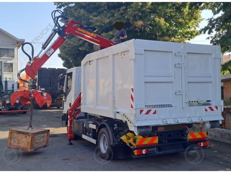 iveco ml120 veicolo raccolta verde e rifiuti ingombranti polipo cassa ribaltabile